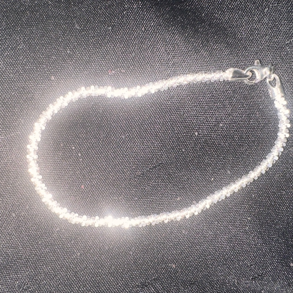 Elegant 925 Silver Twisted Rock Bracelet